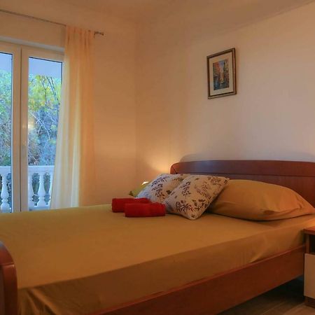 Marivo Guest House Molunat Exterior photo